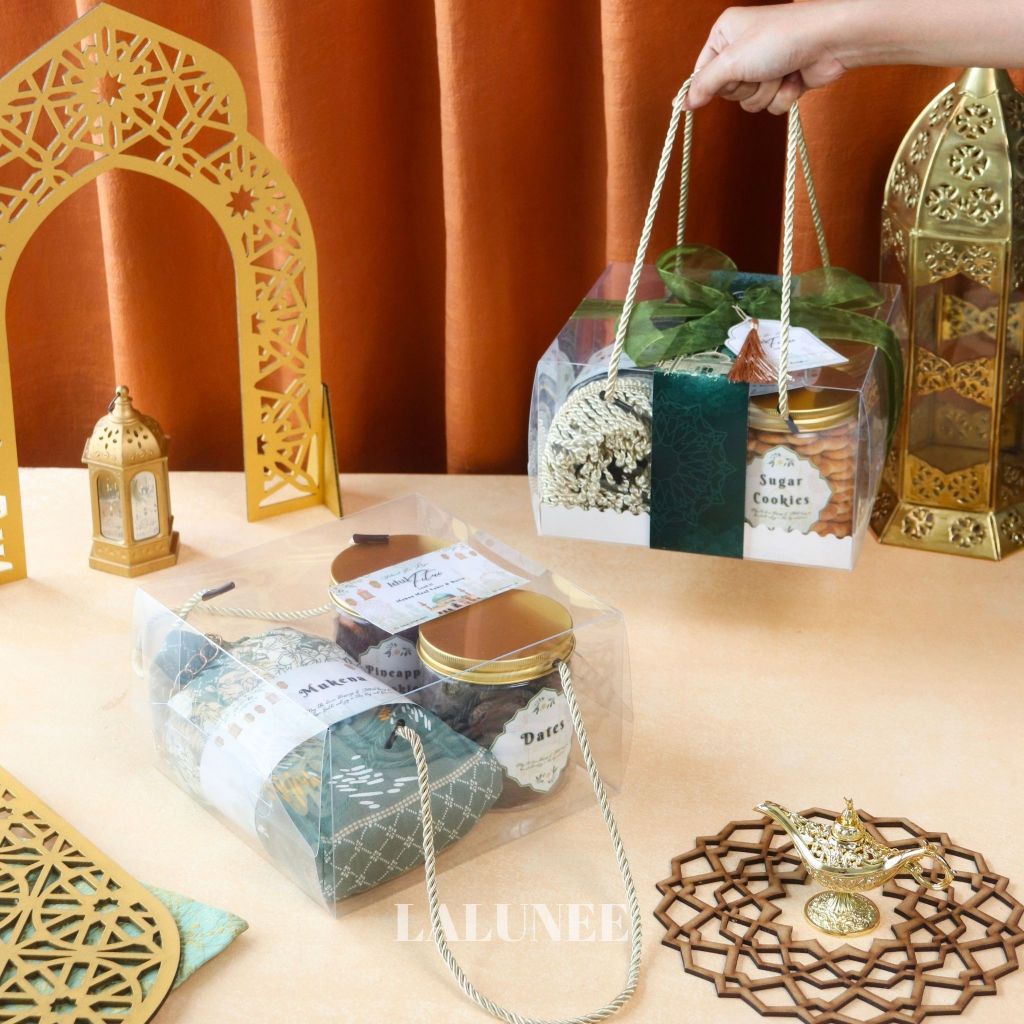 

New Product [Ready Stock] Hampers Idul Fitri Parsel Lebaran Kue Kering Hampers Sajadah Paket
