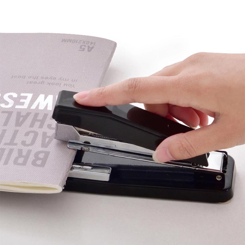 

DELI Stepler Rotatable 360 Hecter Steples Hekter Meja Putar Besar 3 Arah 24/6 & 26/6 25 Lembar