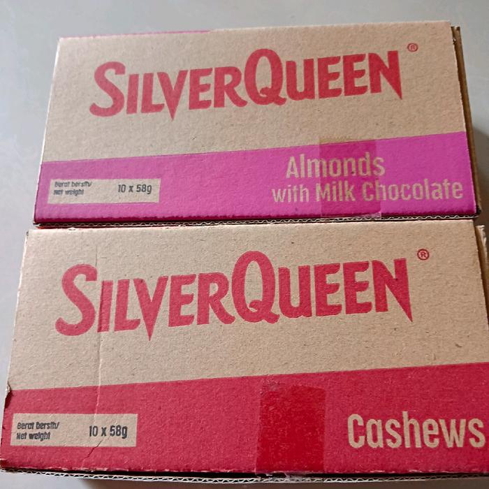 

BARANG TERLARIS Silverqueen 55 gram 1 box (10 pc) Almond Mede