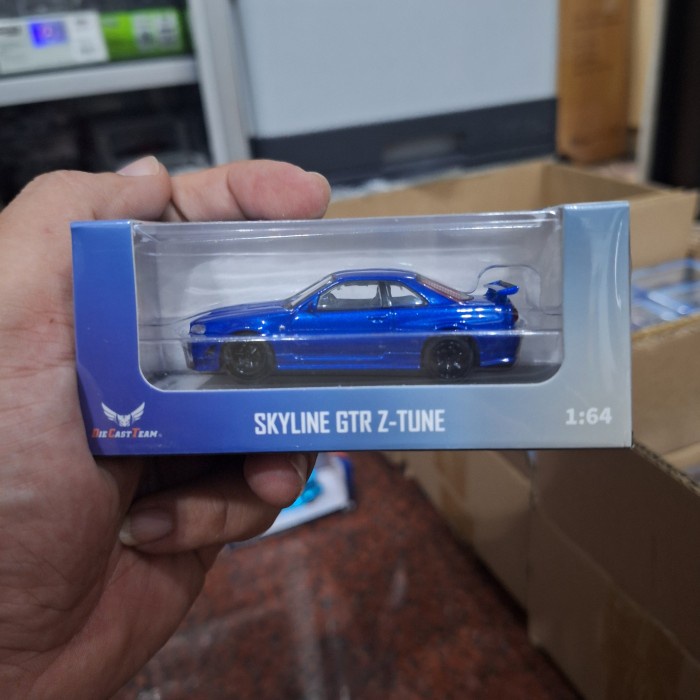 DCT Skala 64 Nissan Skyline R34 Blue