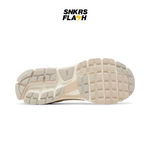 NIKE Zoom Vomero 5 Light Orewood Brown Sepatu Sneakers Pria - HF1553100 - Size 43