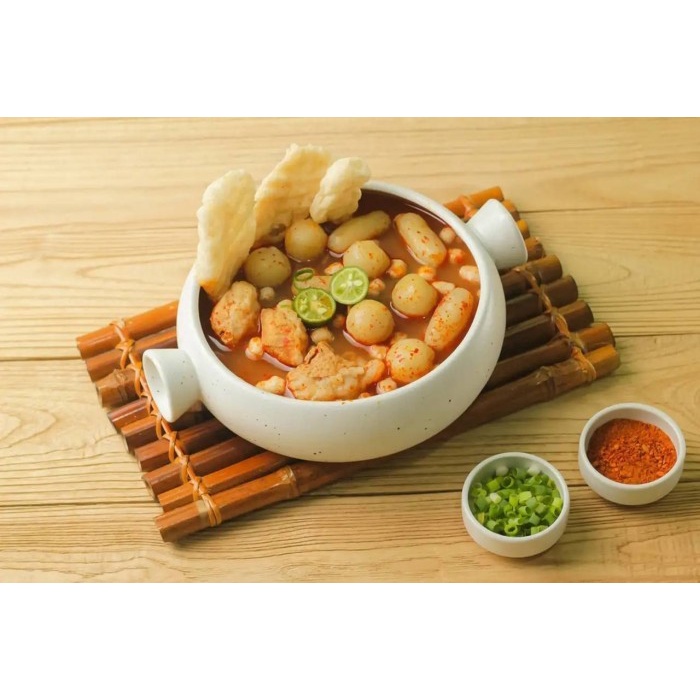 

(TopSeller) Momoto Chili Oil Minyak Cabe 300 gram Dimsum Baso Aci Seblak Ramen Lamien Mie Bakso