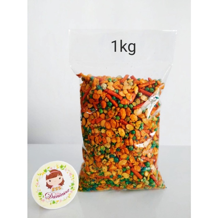 

1 kg Kacang Cpur Asin Gurih DS Bgr