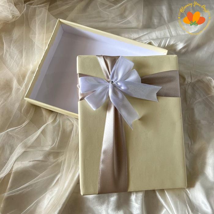 

party- kotak kado hampers giftbox hardbox gift box 22x17x5