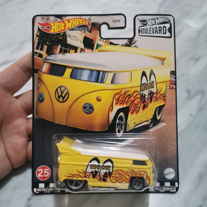 HOTWHEELS VOLKSWAGEN DRAG BUS BOULEVARD MOONEYES