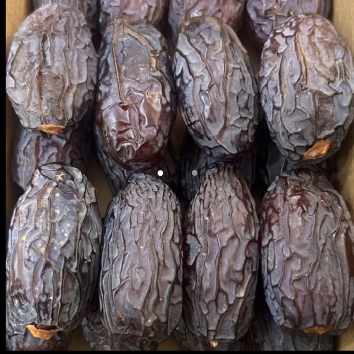 

Lezat- KURMA MEDJOUL JUMBO @1 KG VIP QUALITY WATAN PALESTINA