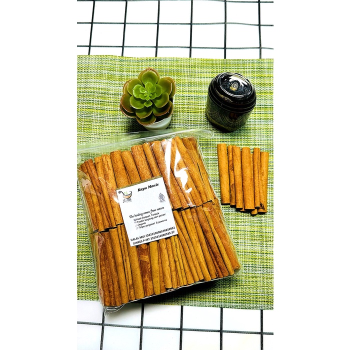 

Lezat- Kayu Manis Batang Berat 1Kg Rempah Bu Risma