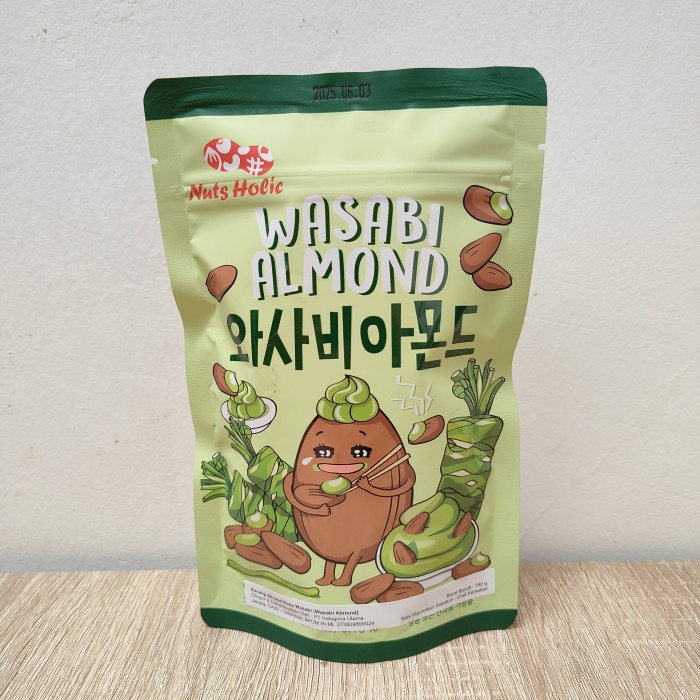 

Nuts Holic Kacang Almond 180gr Snack Korea Cemilan Halal Nutsholic