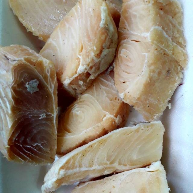 

Ikan Asin Cucut Super 500gr