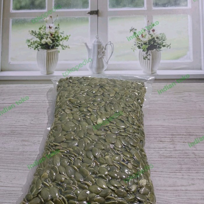

pumpkin seeds / kuaji biji labu / pepita 1 kg