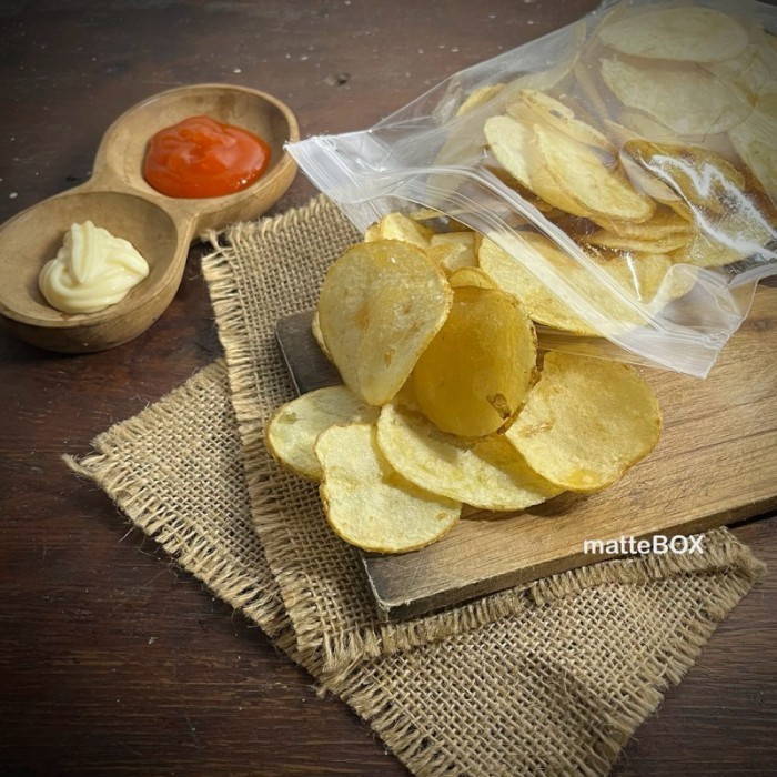 

Keripik Kentang Aneka Rasa 250Gr