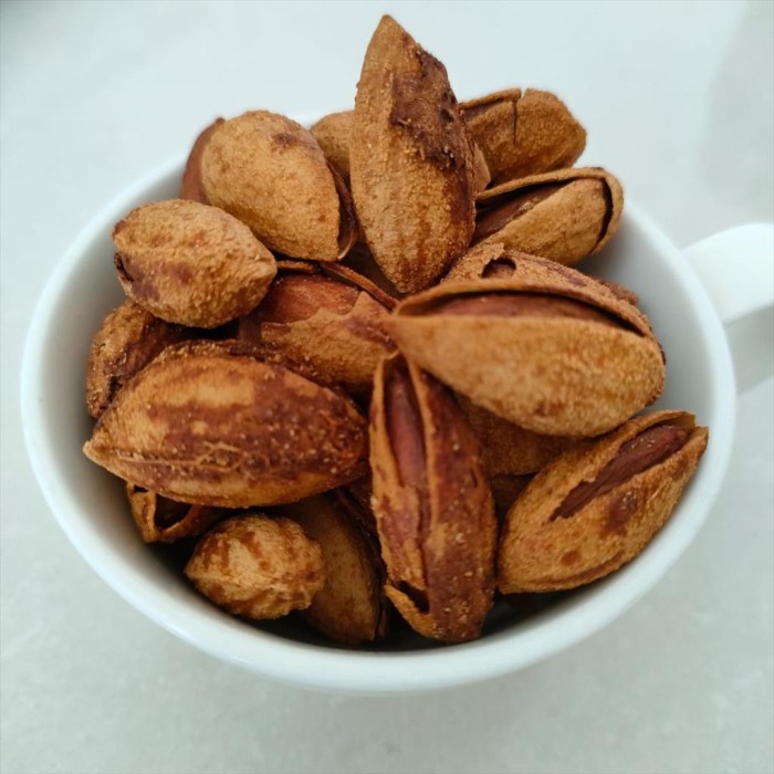 

(TopSeller) Kacang Almond Panggang Kulit Susu Roasted Shell 500 gr - Selma