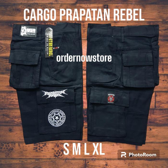 Lariss- CELANA CARGO PENDEK PRAPATAN REBEL BANDUNG ORIGINAL HITAM BINTANG PUTIH