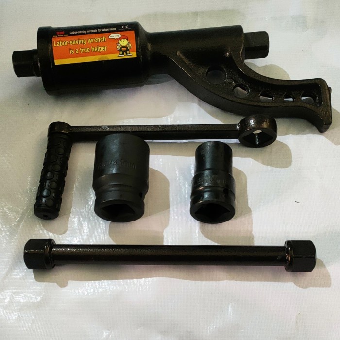 TERLARIS KUNCI RODA TORSI TRUK - KUNCI RODA TRUK HIDROLIK READY