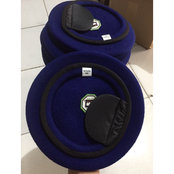 baret u airud[baret polair baret camel pure wool