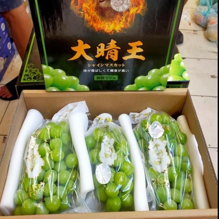 

BisaInstan- Buah anggur hijau ijo /BOX tanpa biji seedless grapes green emerald