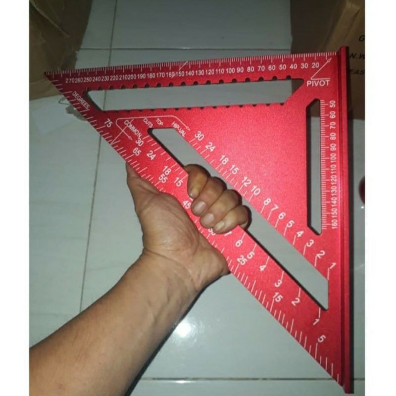 

Pum Speed Square 12 Inci Penggaris Segita Alumunium Solid