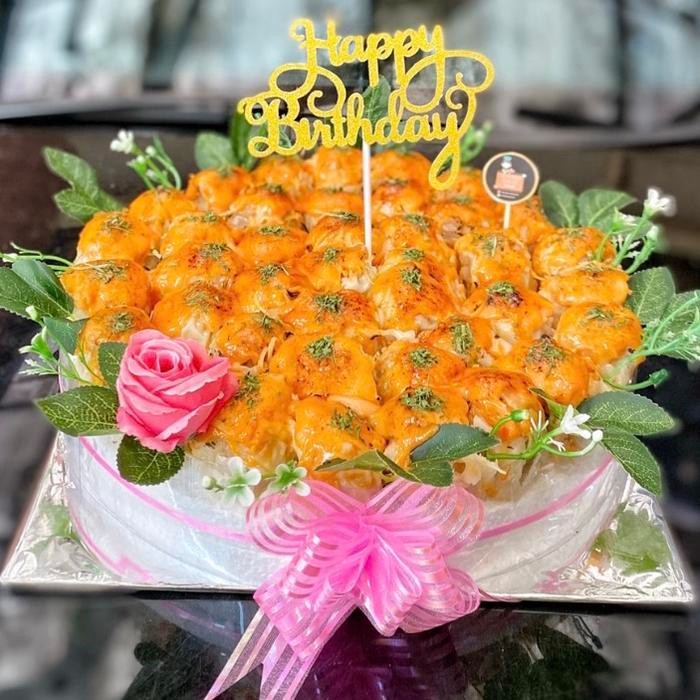 

NewZbgt- mentai tart isi 18 (delapan belas). TOPPER BELUM TERMASUK