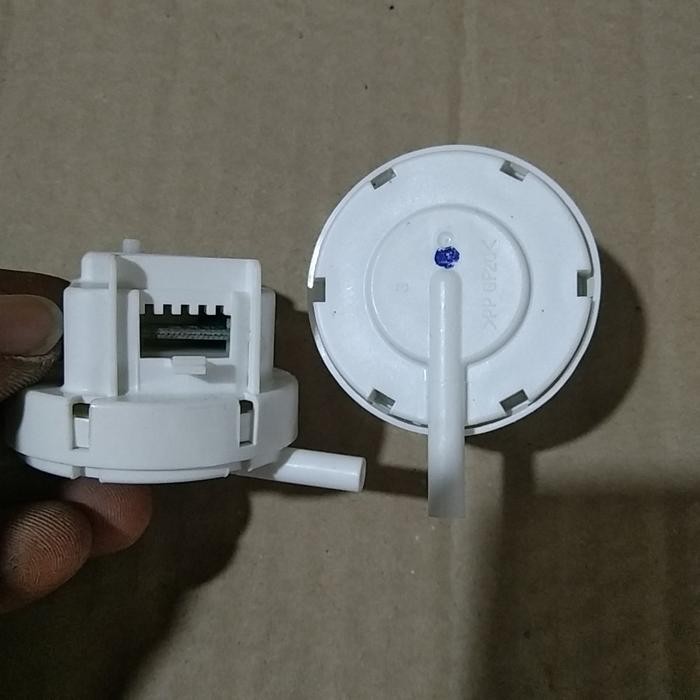 TOP WATER LEVEL/WATER SENSOR MESIN CUCI AQUA -