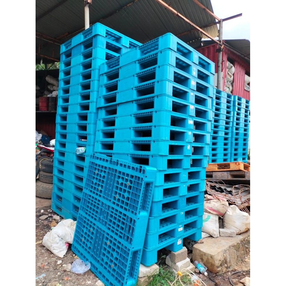 

TERLARIS Palet plastik bekas 120x100x16 pallet plastik