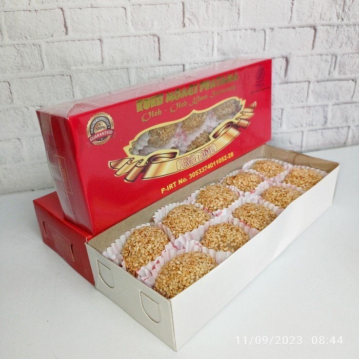 

AYOOOLLARIZSS!! Kue Moaci Moci Mochi Semarang Merk Pratama Wijen