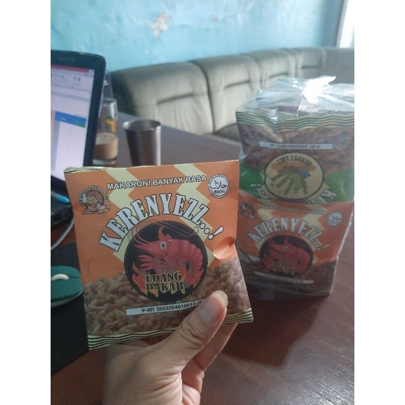 

Cemal Cemil Makyus Makaroni Bantat Kerenyezz Aneka Rasa Isi 10 Pcs