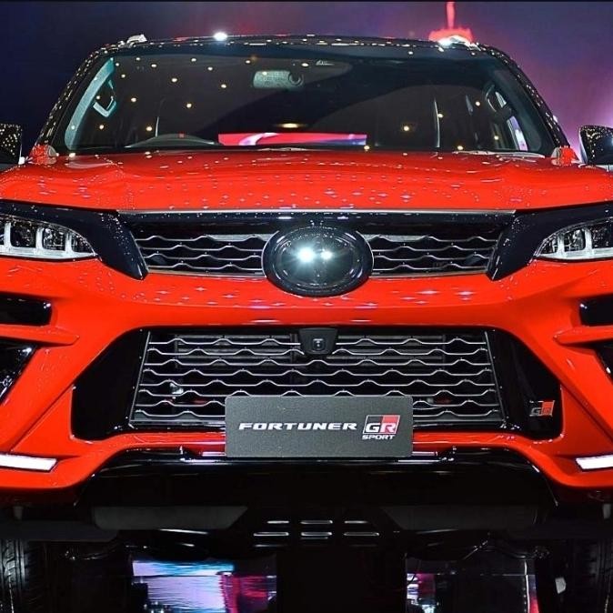 Populer Emblem Grill Fortuner Legender Gr Sport