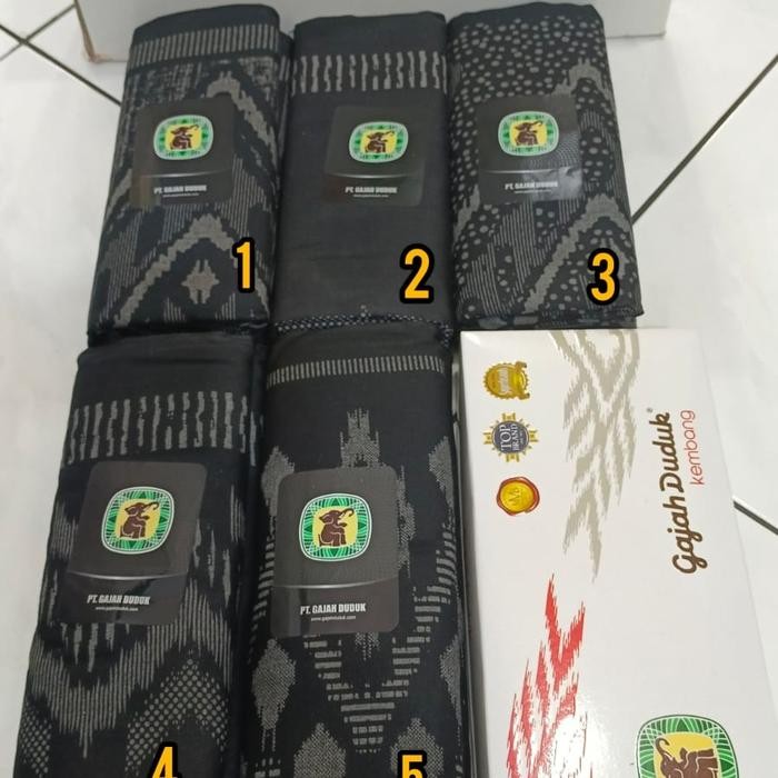 Sarye- SARUNG GAJAH DUDUK ASIA KEMBANG HITAM