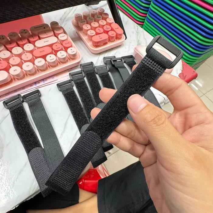 

Pengikat Kabel Velcro Strap Cable Organizer Nylon 10 Pcs #Gratisongkir