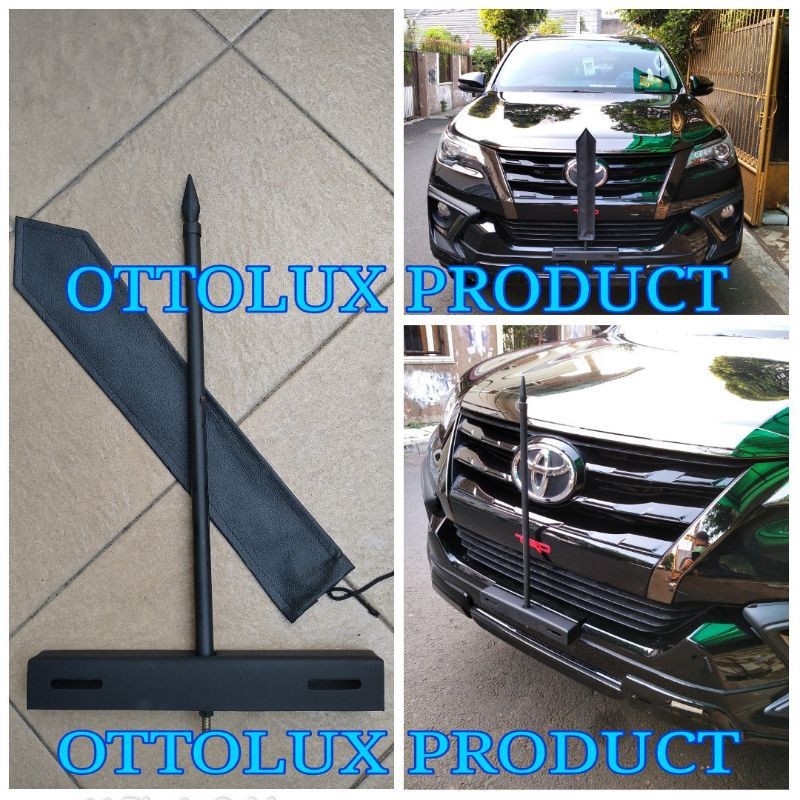 Tiang tiang bendera dengan dasi mobil. Lambang Pejabat Menteri Elegant.