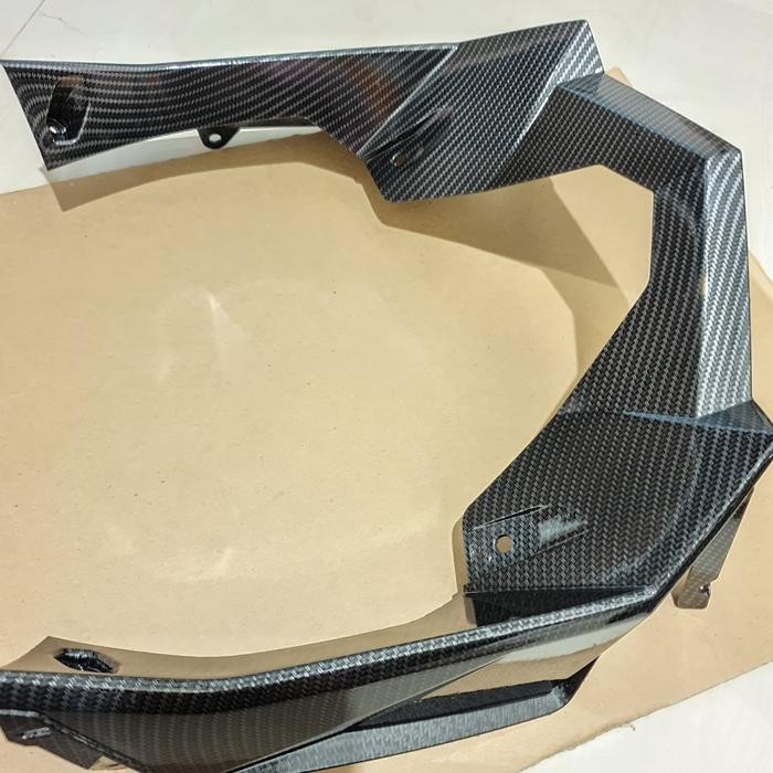 PREMIUM garnish depan carbon vario 150 led old