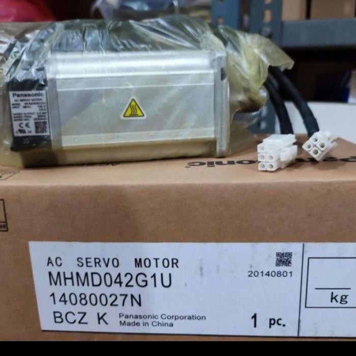 PANASONIC MHMD042G1U AC SERVO MOTOR 400 WATT. READY GARANSI BARU ,ORI TERLARIS