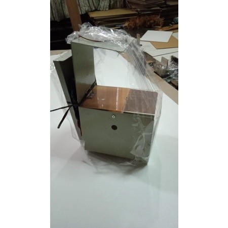 

Mesin Pemotong Karet pel Flash