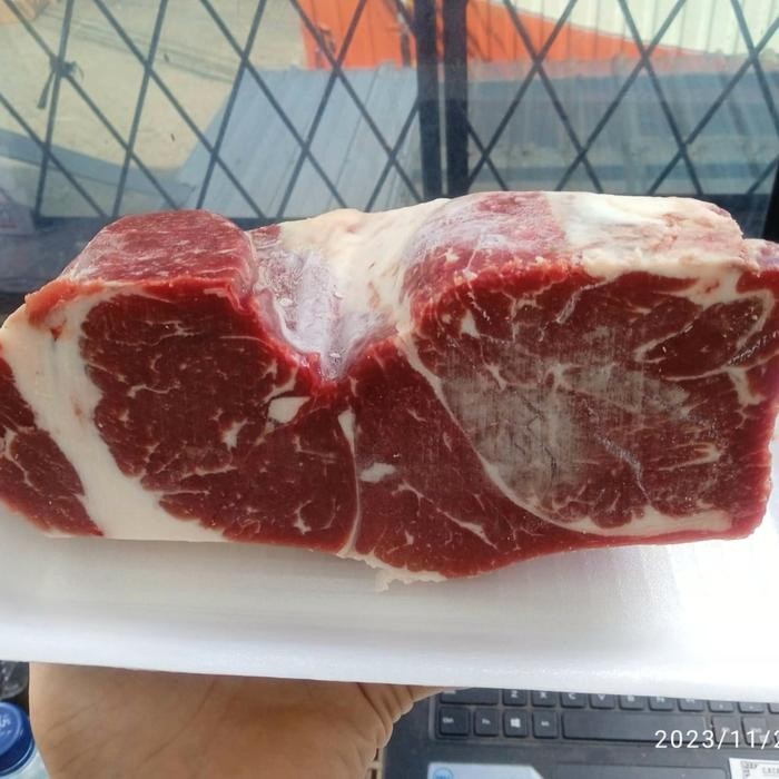 

BeliSkrg,KirimHariini- DAGING SAPI SENGKEL SHANK IMPORT AUSTRALIA 1 KG SPESIAL