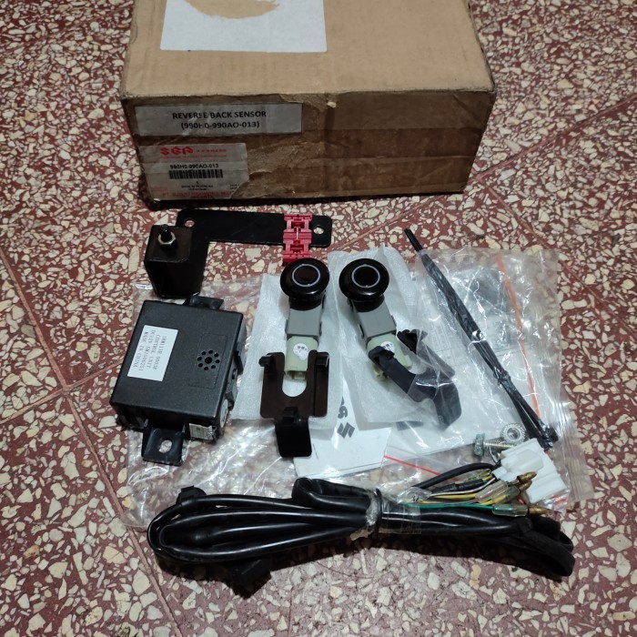 sensor parkir mundur Suzuki Ertiga original