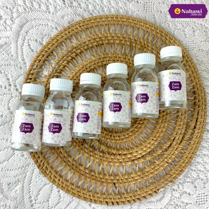 

Air Zam Zam 500 ML Kemasan Botol Asli Original Oleh Oleh Haji Umroh