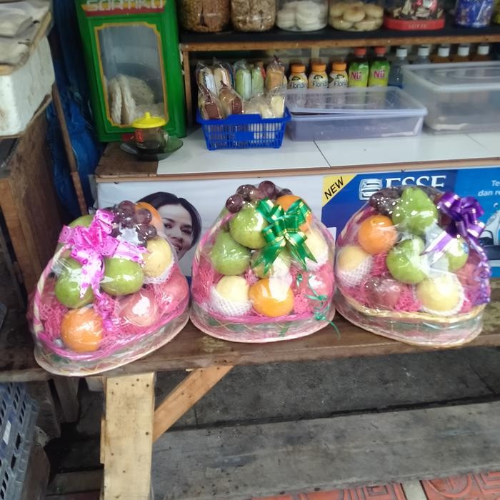 

Terlaris parcel buah hantaran 3 paket Diskon