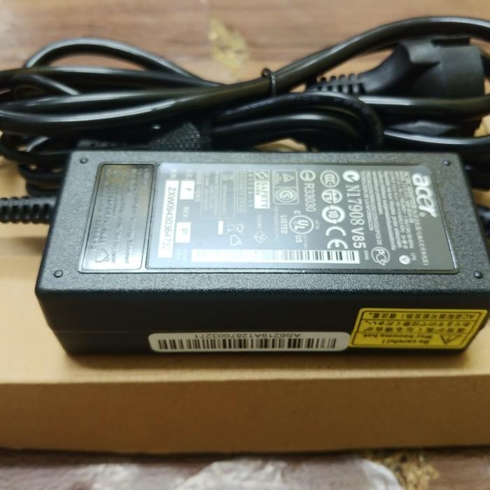 Charger Adaptor Laptop Acer Aspire E14 E5-421 E5-431 E5-475 E5-471