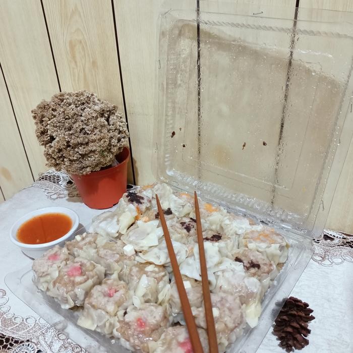 

PastikanTerjaminMutunya- Dimsum Ayam Frozen mix topping isi 50 pcs dengan Saos Merah