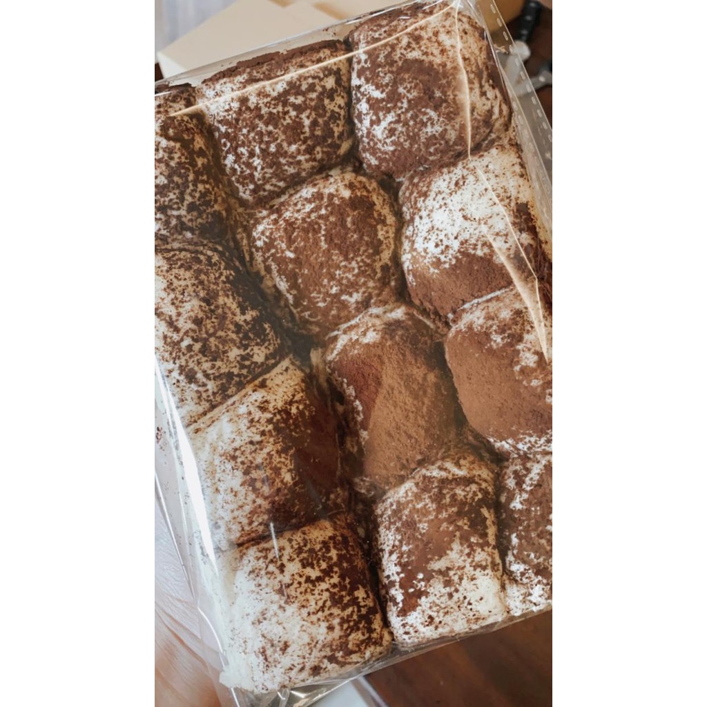 

PastikanTerjaminMutunya- Japanese Milk Bun (FULL CHOCO / FULL CHEESE) GOJEK ONLY