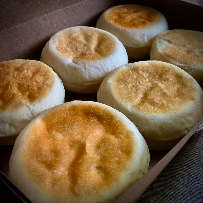 

PastikanTerjaminMutunya- Roti / Bun English Muffin Box 6 Pcs