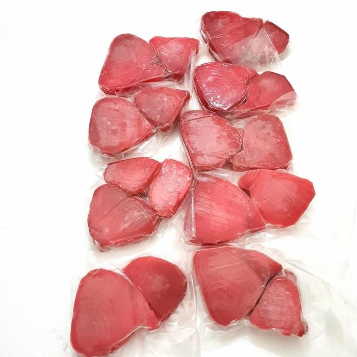 

PastiFreShNya- Ikan Tuna Fillet Steak / Tuna fish sushi grade @500gr