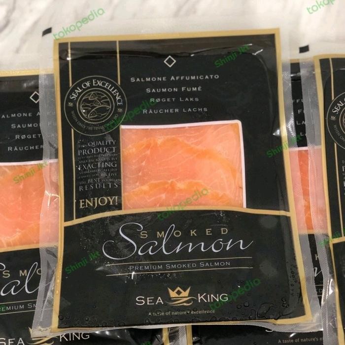 

PastiFreShNya- Premium Smoked Salmon Slice / Ikan Salmon Asap - 100g