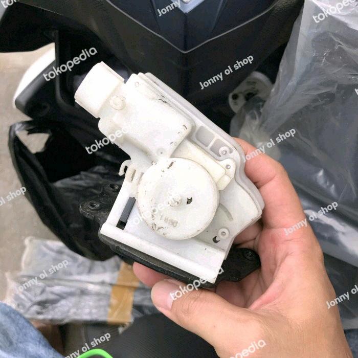 door lock doorlovk bagasi innova reborn