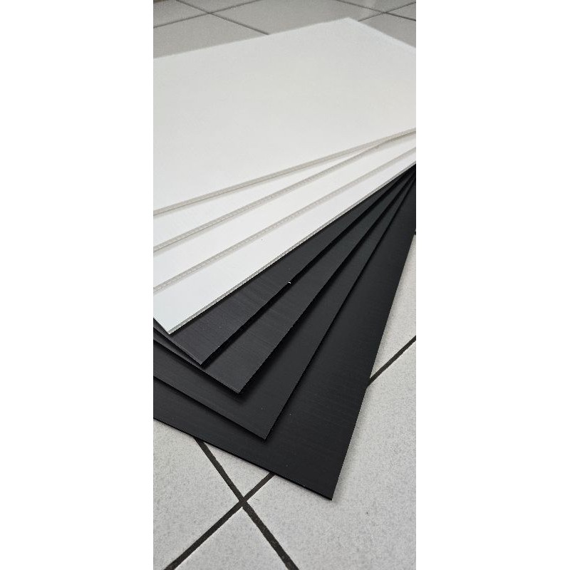 

Impra Board / PP Corrugated ( 60x80 cm ) 3 Lembar