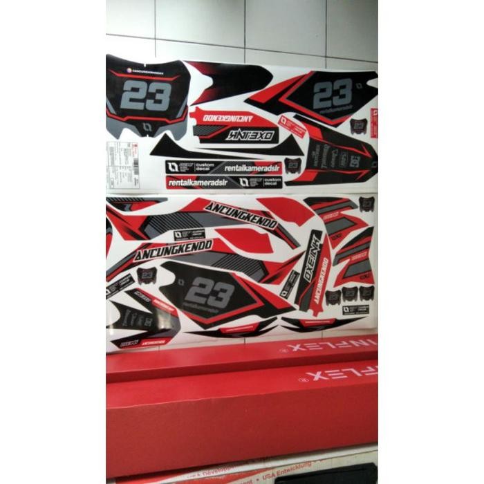 Mister Gear ( ) Decal Klx Dtracker Hitam Merah ( Bonus Decal Papan No)