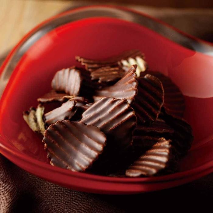 

Royce - Potatochip Chocolate "Mild Bitter" Terlaris