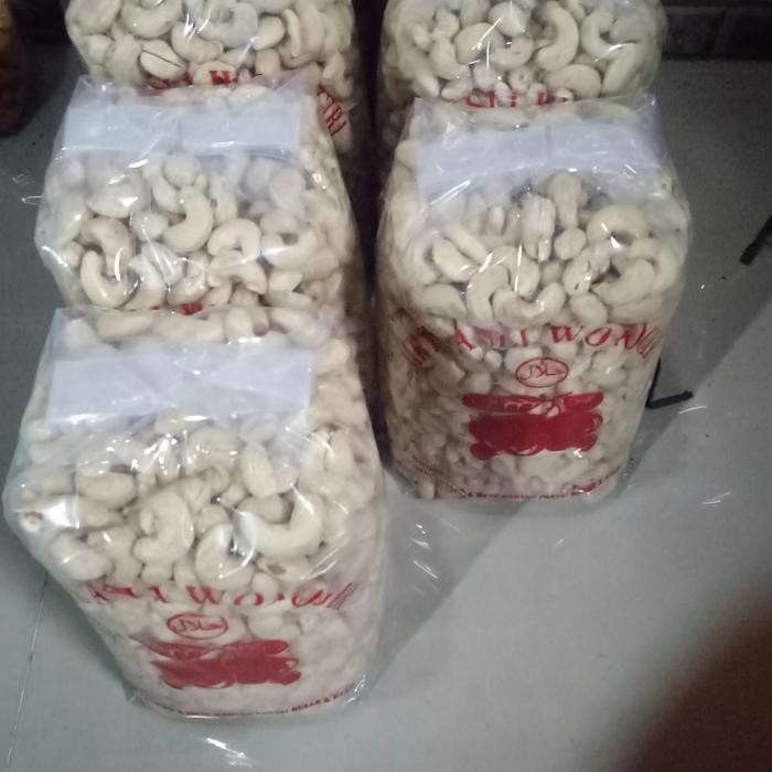 

kacang mete mede kering 1000gram utuh Terlaris