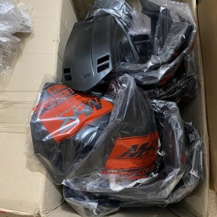 SPAKBOR KOLONG HUGGER YAMAHA XSR155 MUDGUARD XSR155