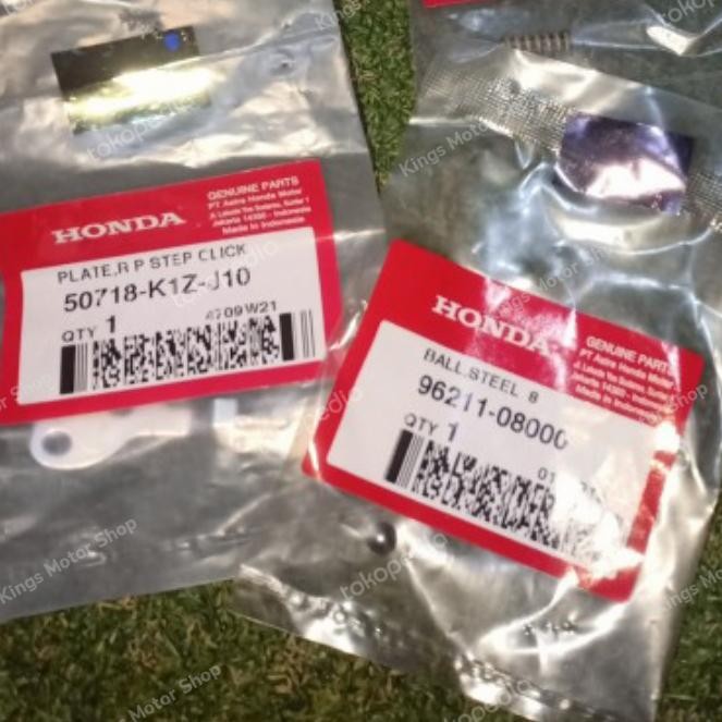 PLATE STEP FOOTSTEP STEP BELAKANG R/L HONDA PCX 150 PCX 160